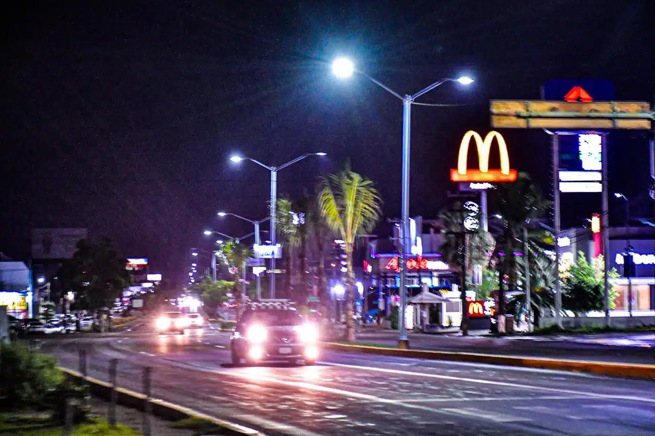 Anuncios luminosos en Mazatlán