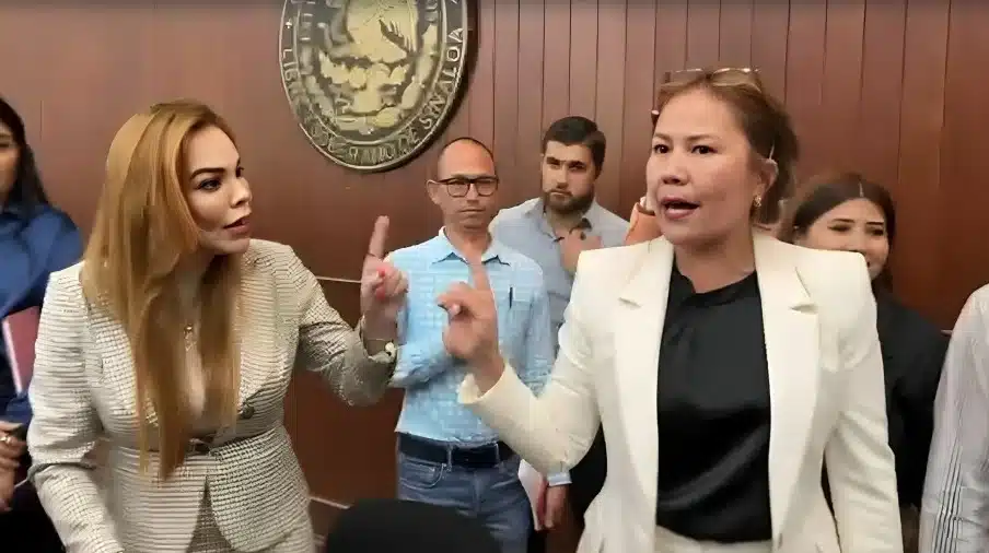 Discusión entre diputadas Paola Gárate y Arely Ruiz