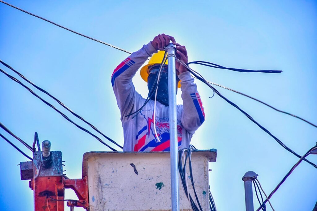 Trabajador de CFE