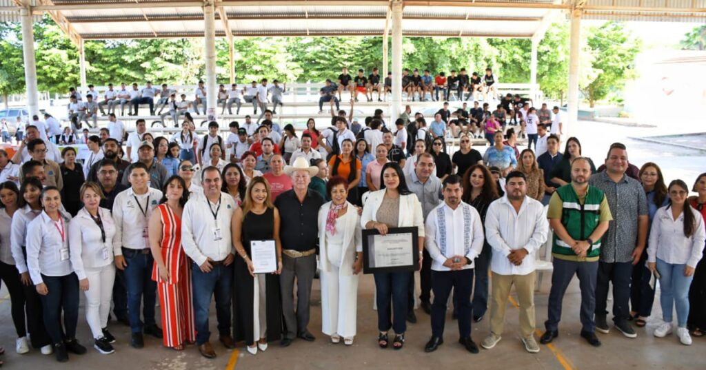 Evento de Ayuntamiento de Angostura y dependencias de salud