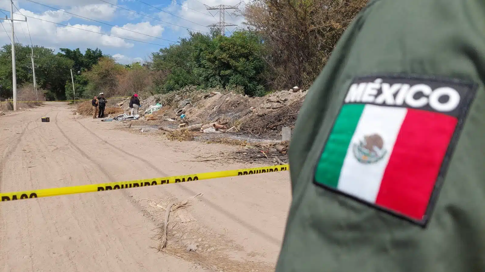 Zona delimitada donde se encuentra lona con hombres sin vida