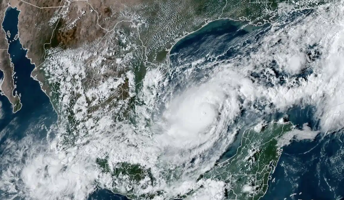 Imagen satelital del huracán Milton