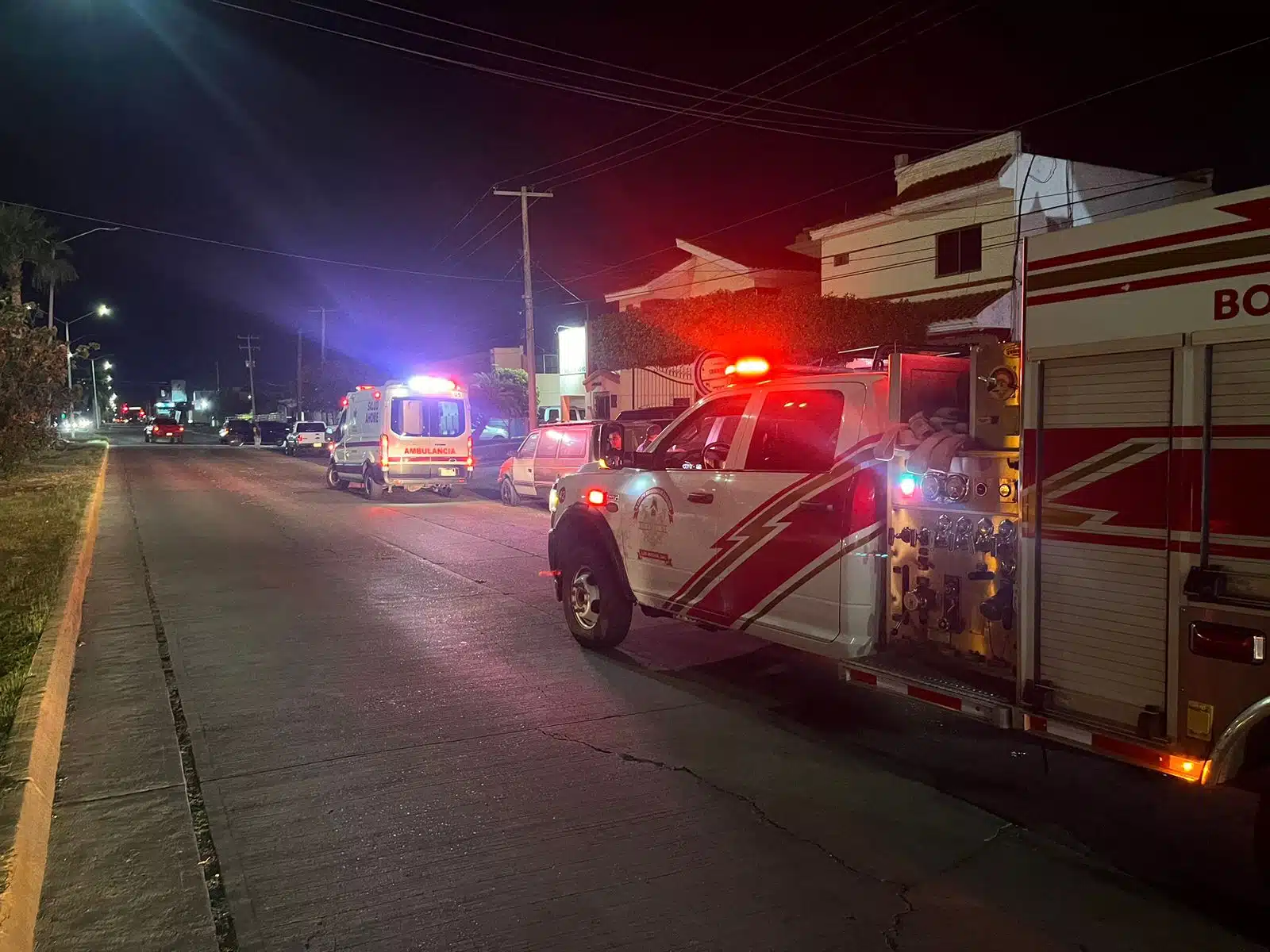 Bomberos de Los Mochis en sala de fiesta