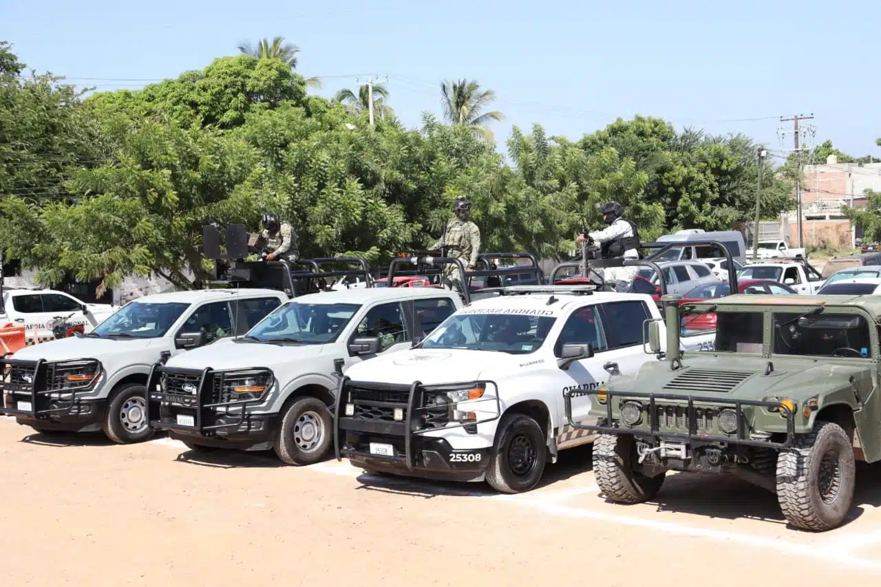 Elementos de seguridad en Mazatlán