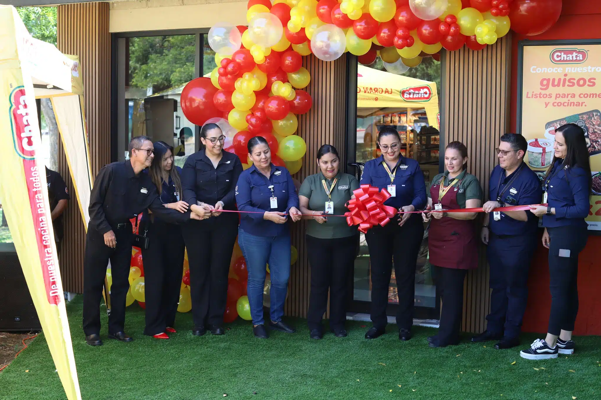 Inauguración de Tiendas Chata