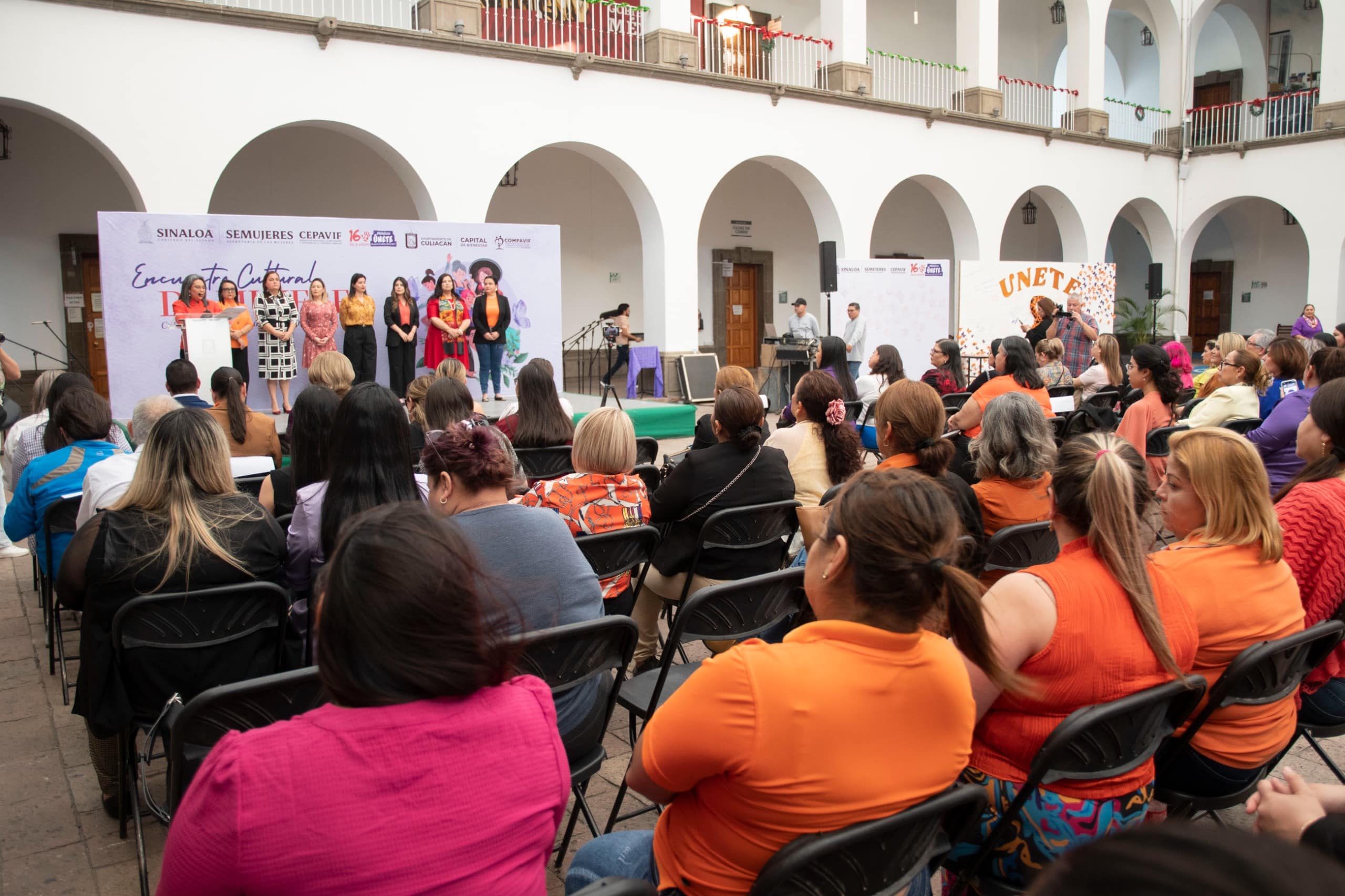 Exposición artística en el Ayuntamiento de Culiacán por los 16 Días de Activismo contra la Violencia de Género