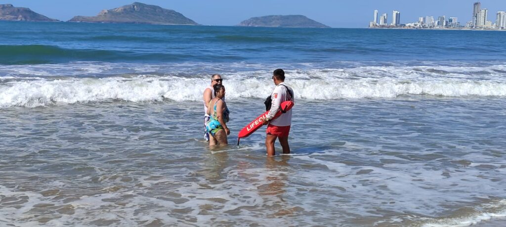 Advierten de oleaje elevado este fin de semana en playas de Mazatlán