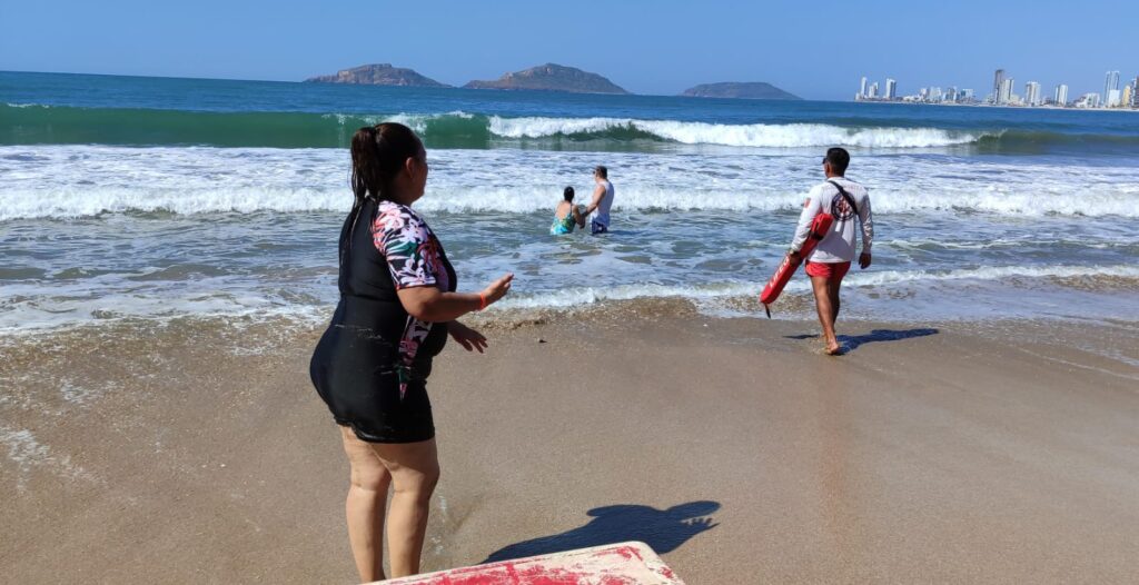 Advierten de oleaje elevado este fin de semana en playas de Mazatlán