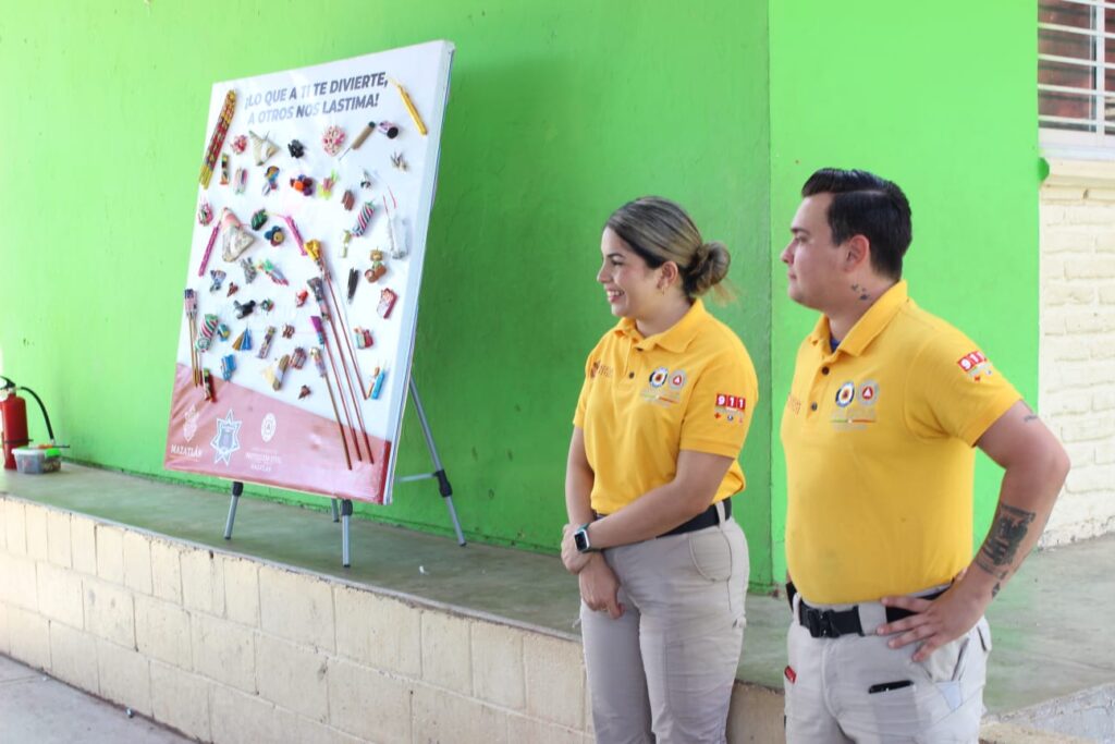 Campaña “Mejor sin Pirotecnia” en escuela primaria de Mazatlán