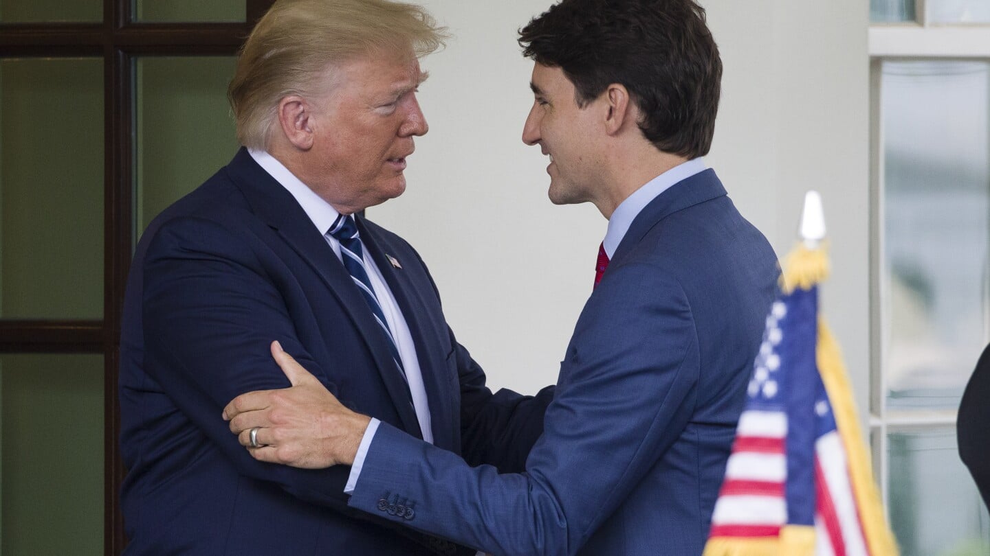 Canadá evalúa respuesta arancelaria a productos de EU ante amenazas de Trump