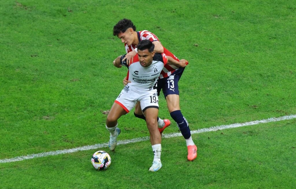 Juego entre Chivas y Atlas dentro de la fase de Play-In del Torneo Apertura 2024 de la Liga MX.