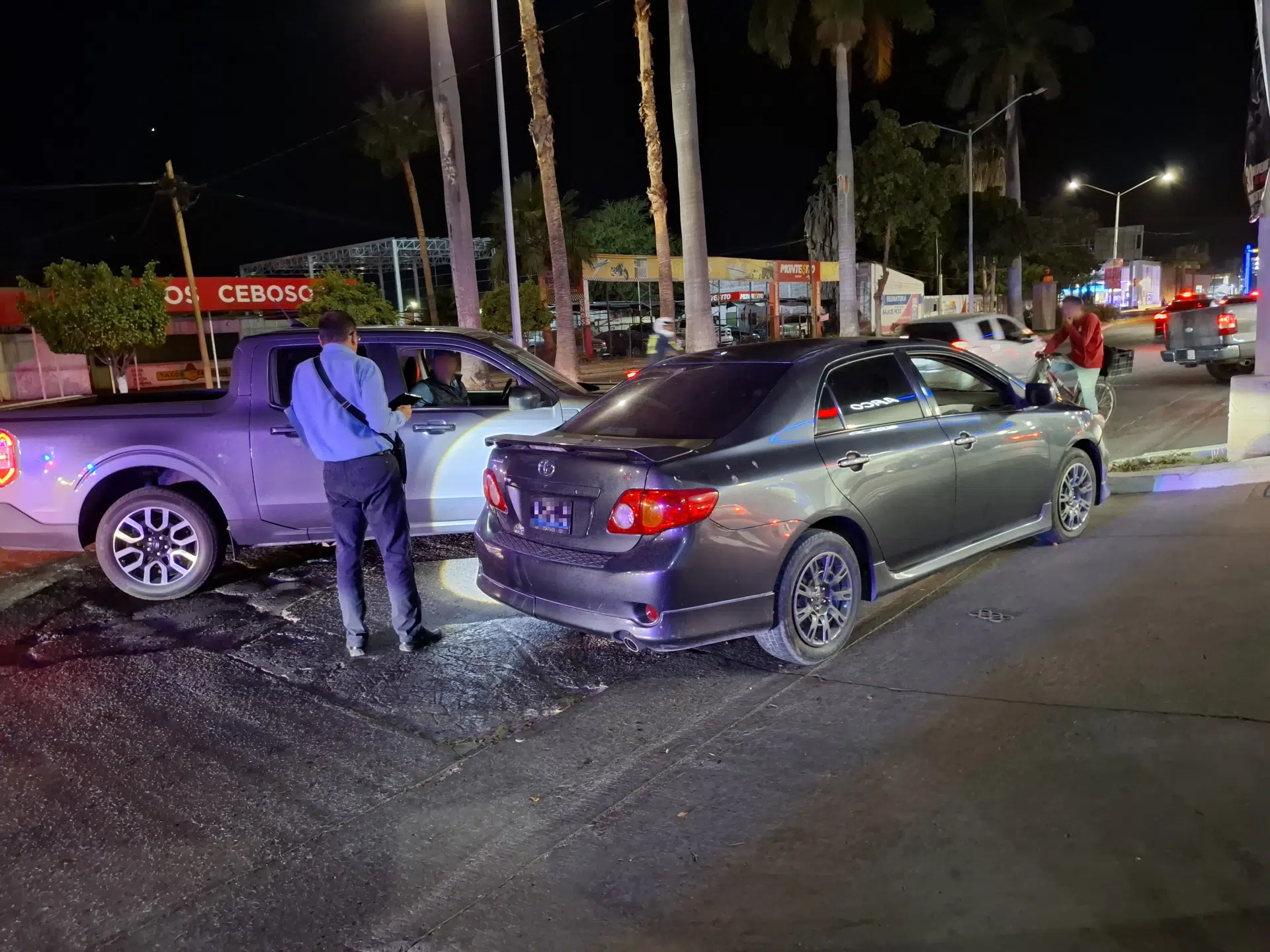 Accidente entre dos coches en bulevar de Los Mochis