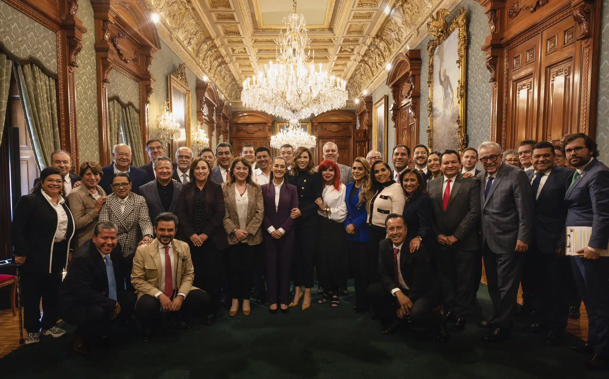 Claudia Sheinbaum se reúne con gobernadores de la 4T para fortalecer el IMSS-Bienestar