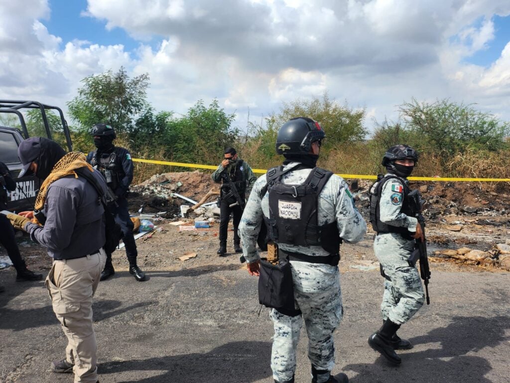 Colectivo Madres en Lucha localizan restos óseos al sur de Culiacán