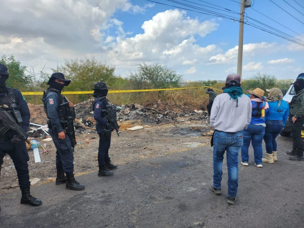 Colectivo Madres en Lucha localizan restos óseos al sur de Culiacán