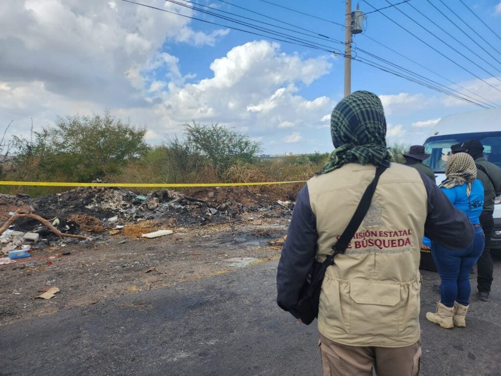 Colectivo Madres en Lucha localizan restos óseos al sur de Culiacán