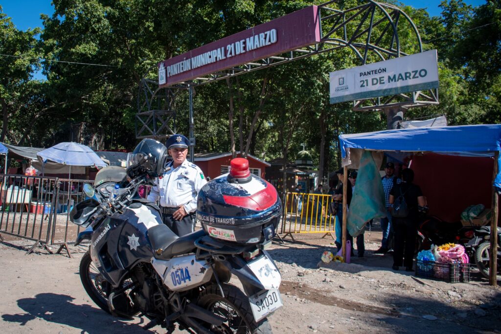 Con un operativo de seguridad se mantuvo el orden en panteones de Culiacán