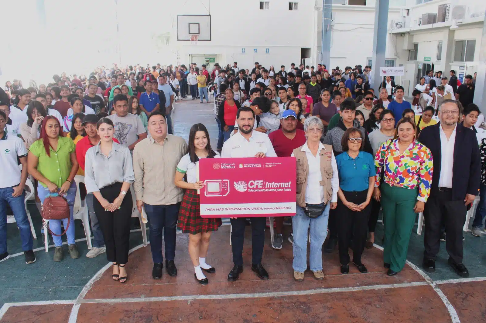 Programa Conectividad para el Bienestar en escuela de Mazatlán