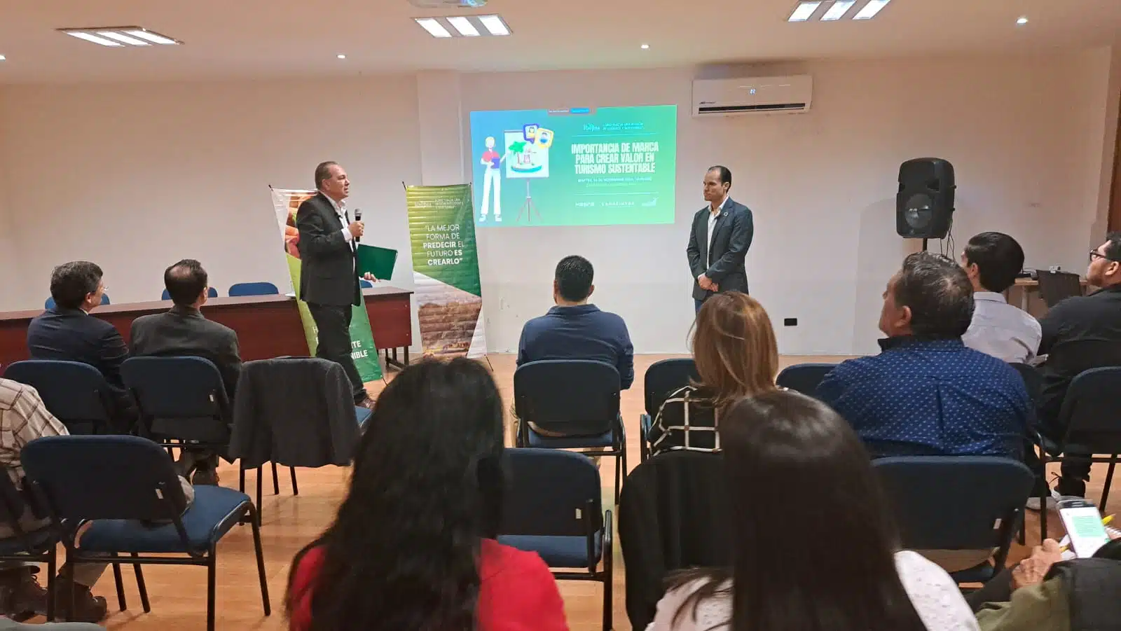 Conferencia sobre el proyecto del corredor turístico entre Los Mochis y Guaymas