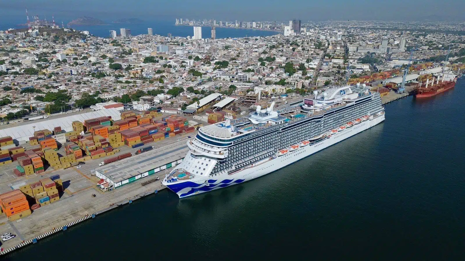 Crucero turístico en Mazatlán