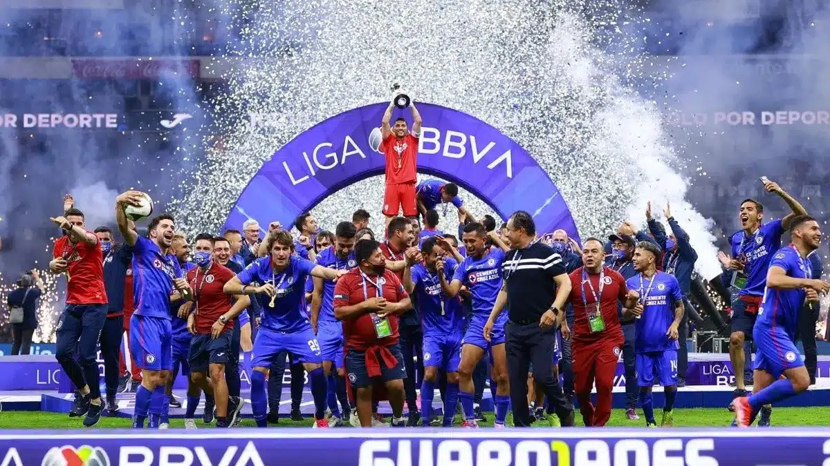 Cruz Azul y su pasado en torneos cortos dentro de la Liga MX