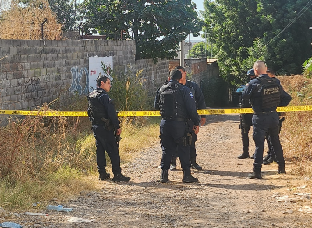 En el mismo lugar: hallan a hombre asesinado y esposado en Los Huizaches, en Culiacán