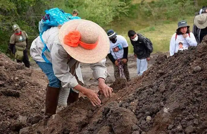 Descubren fosas clandestinas en Morelos; hallan seis restos humanos