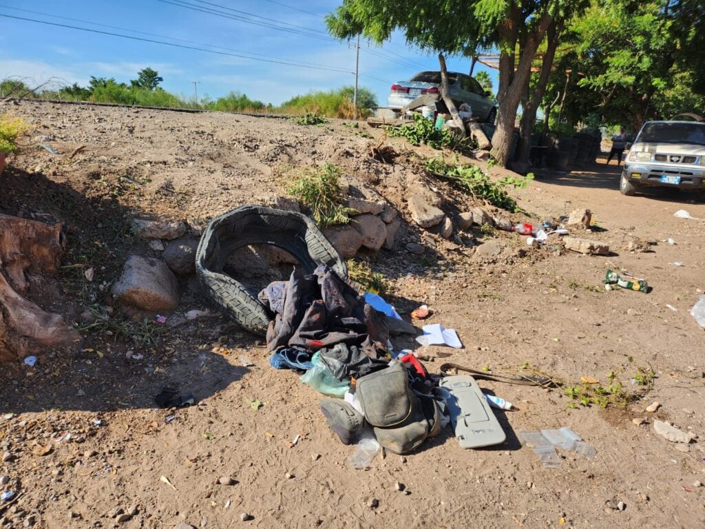 Una chamarra con rastros de sangre quedó en el lugar del enfrentamiento