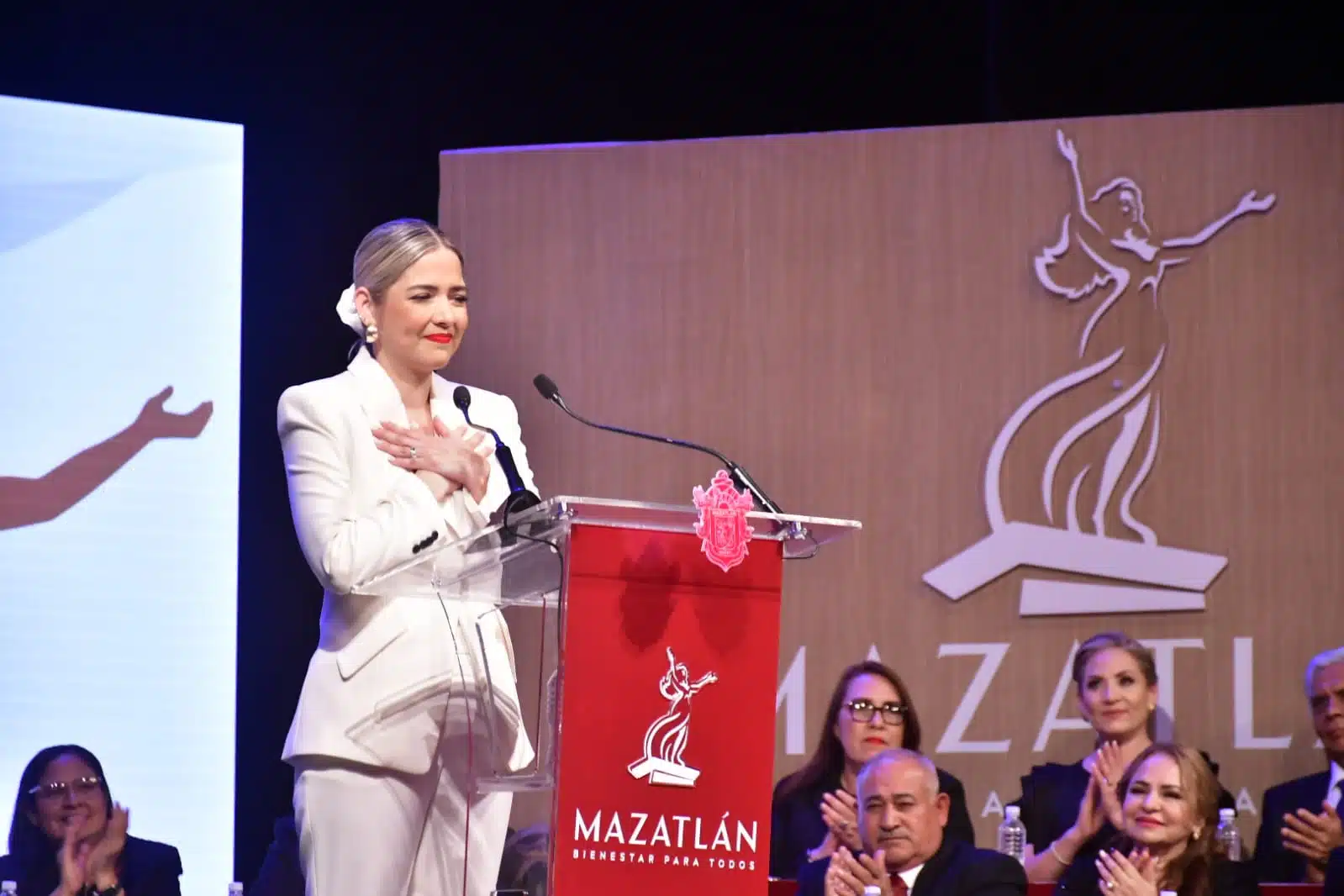 Estrella Palacios, presidenta municipal de Mazatlán.