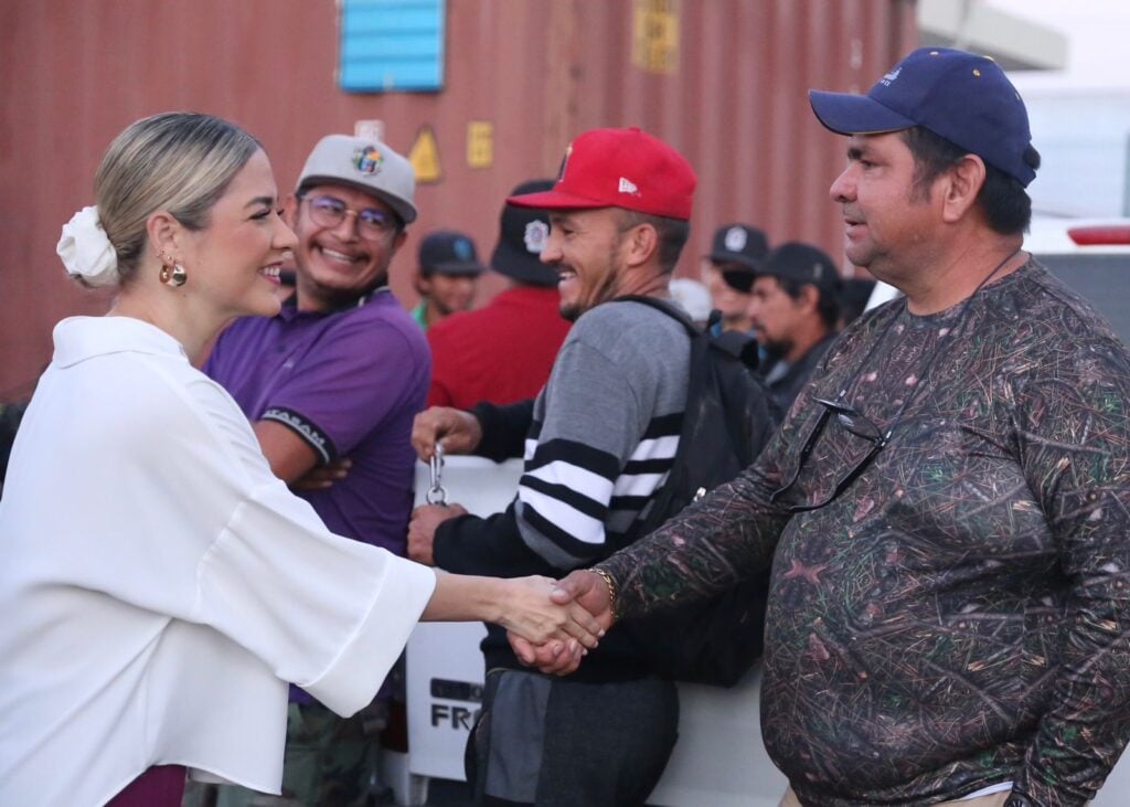 Estrella Palacios en instalaciones del departamento de Aseo Urbano