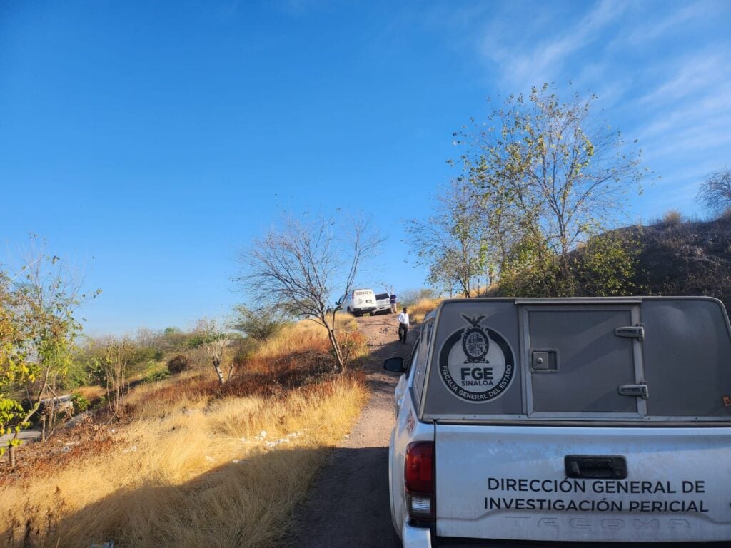 Localizan a hombre asesinado en brecha de terracería