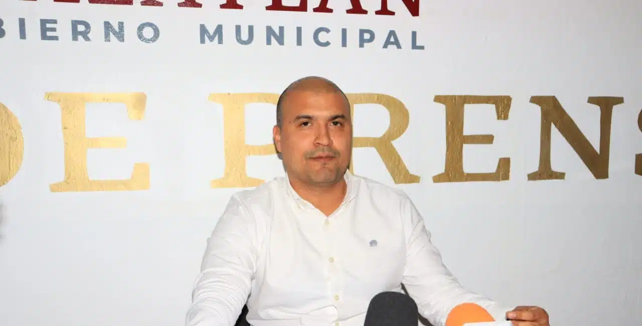 Fernando Arballo Quintero, oficial mayor de Mazatlán.