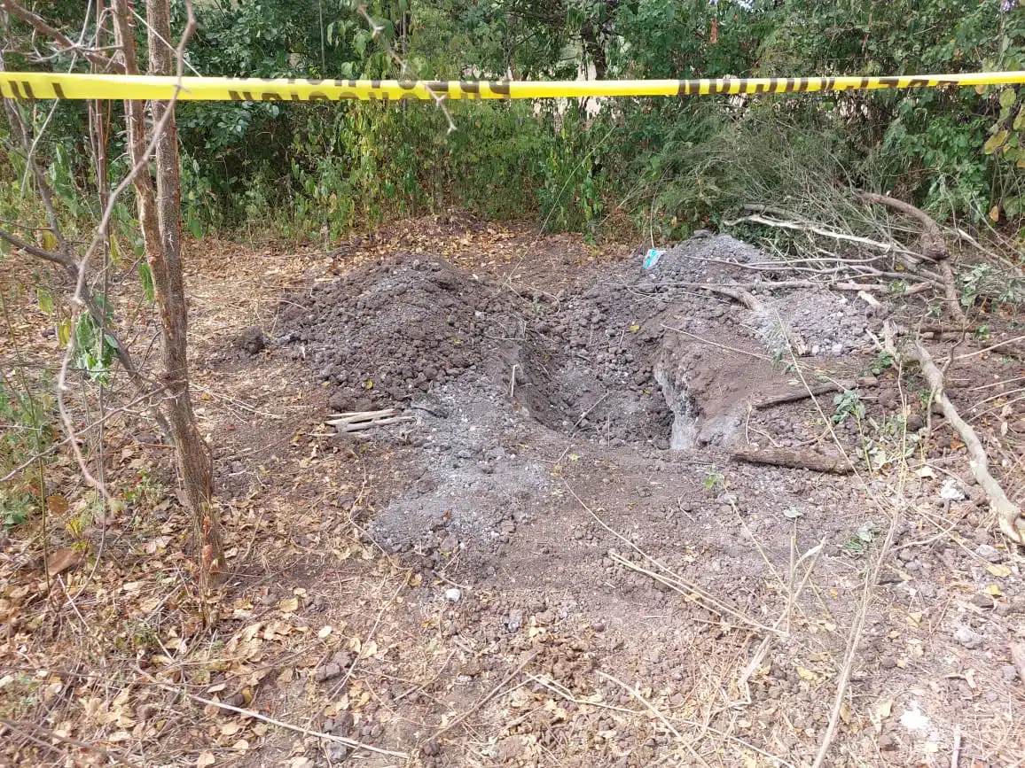 Fosa clandestina donde se encontraron los cuerpos de dos mujeres.