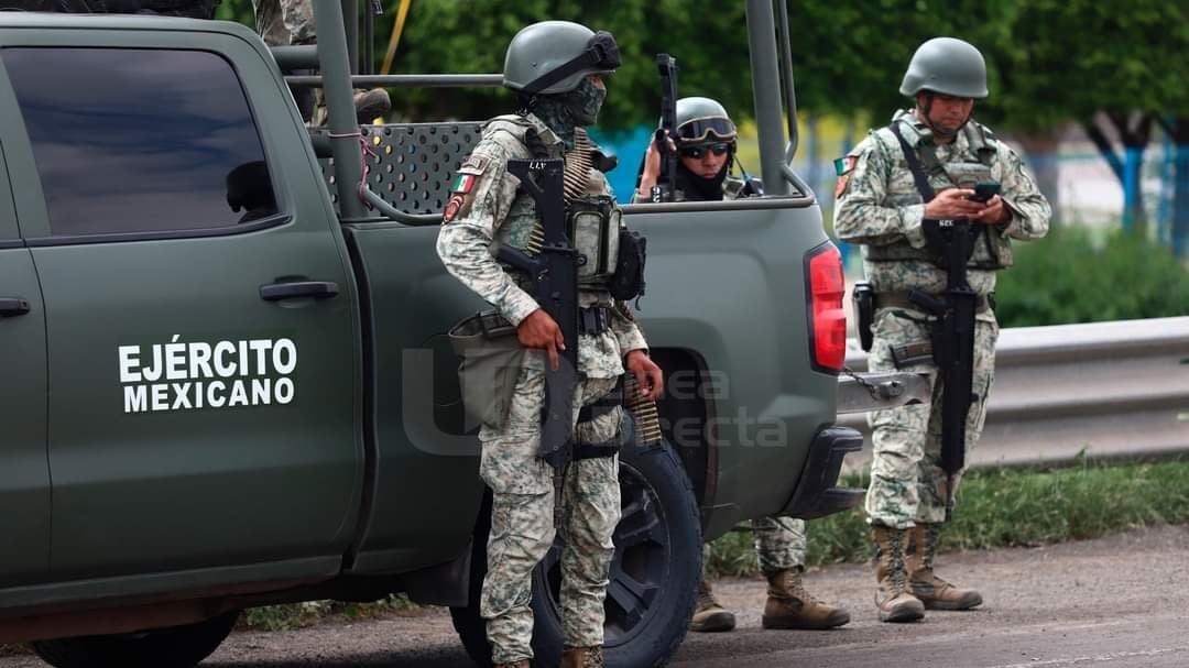 Fuerzas armadas aseguran vehículos y armas en Eldorado