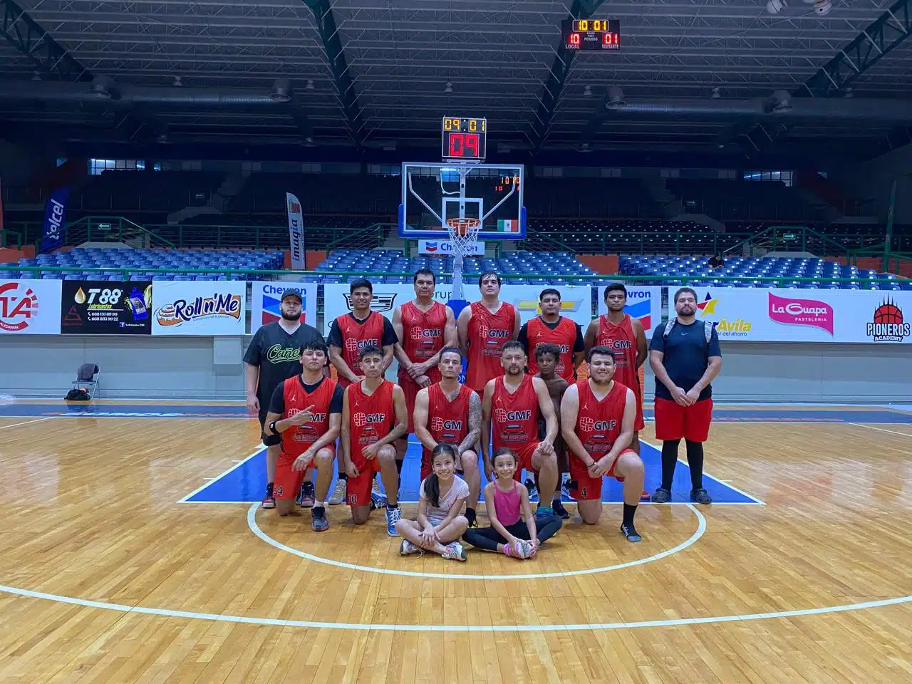 Acciones del Torneo Abierto de Basquetbol RSN 2024, en la Cancha 4 de Los Mochis