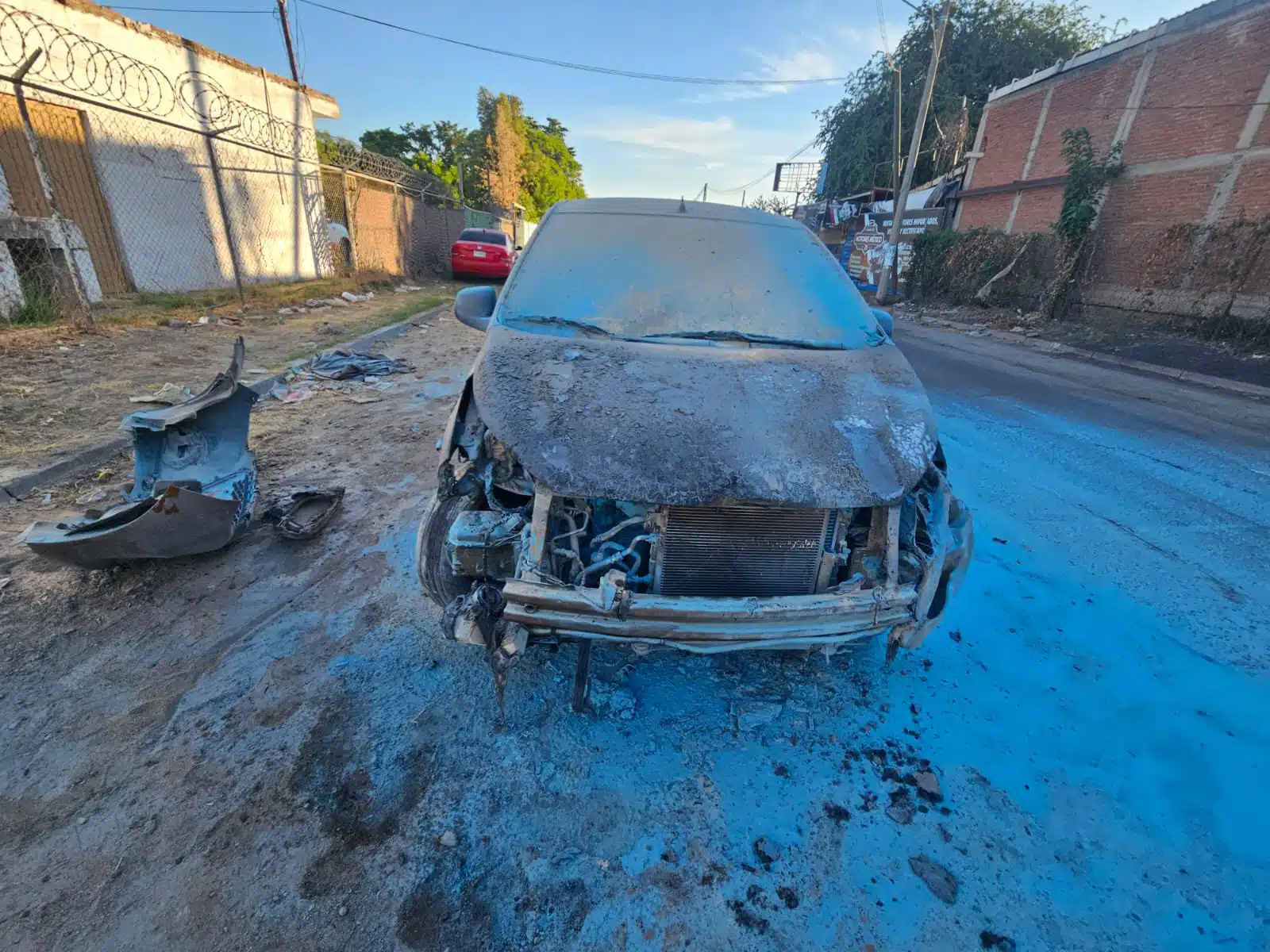 Automóvil se incendia