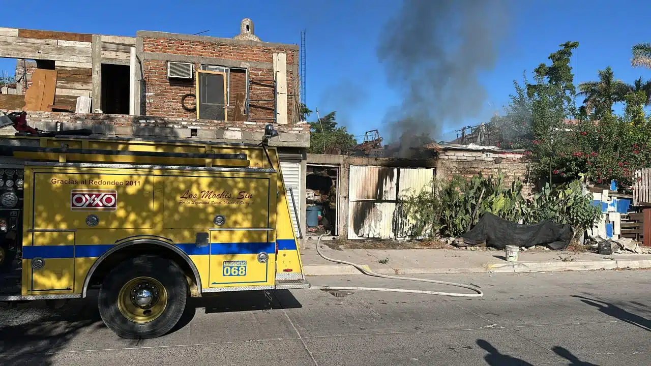 Incendio en vivienda de Los Mochis