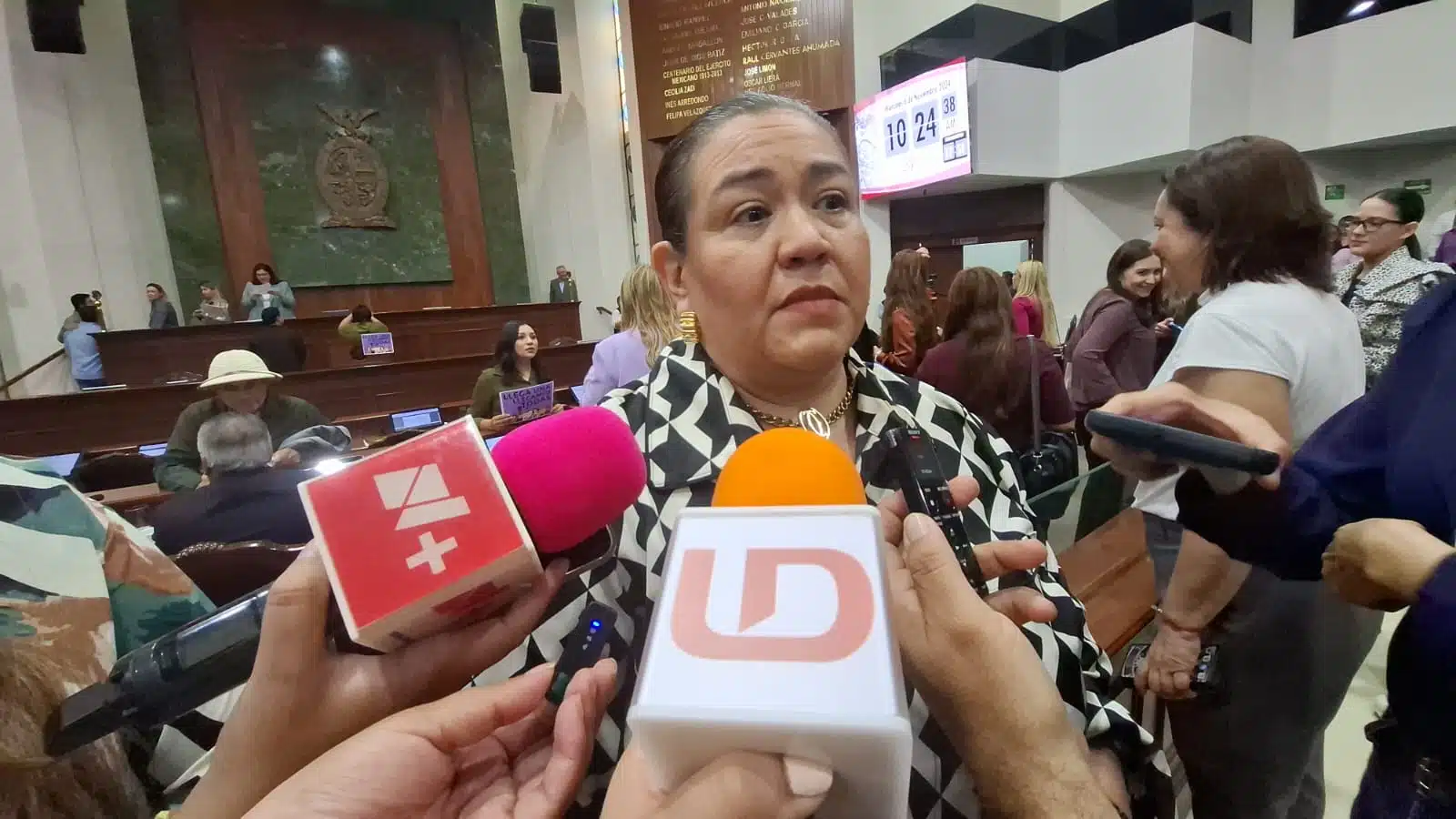 La presidenta de la Cámara Nacional de la Industria de Restaurantes y Alimentos Condimentados en Culiacán, Laura Guzmán Torróntegui