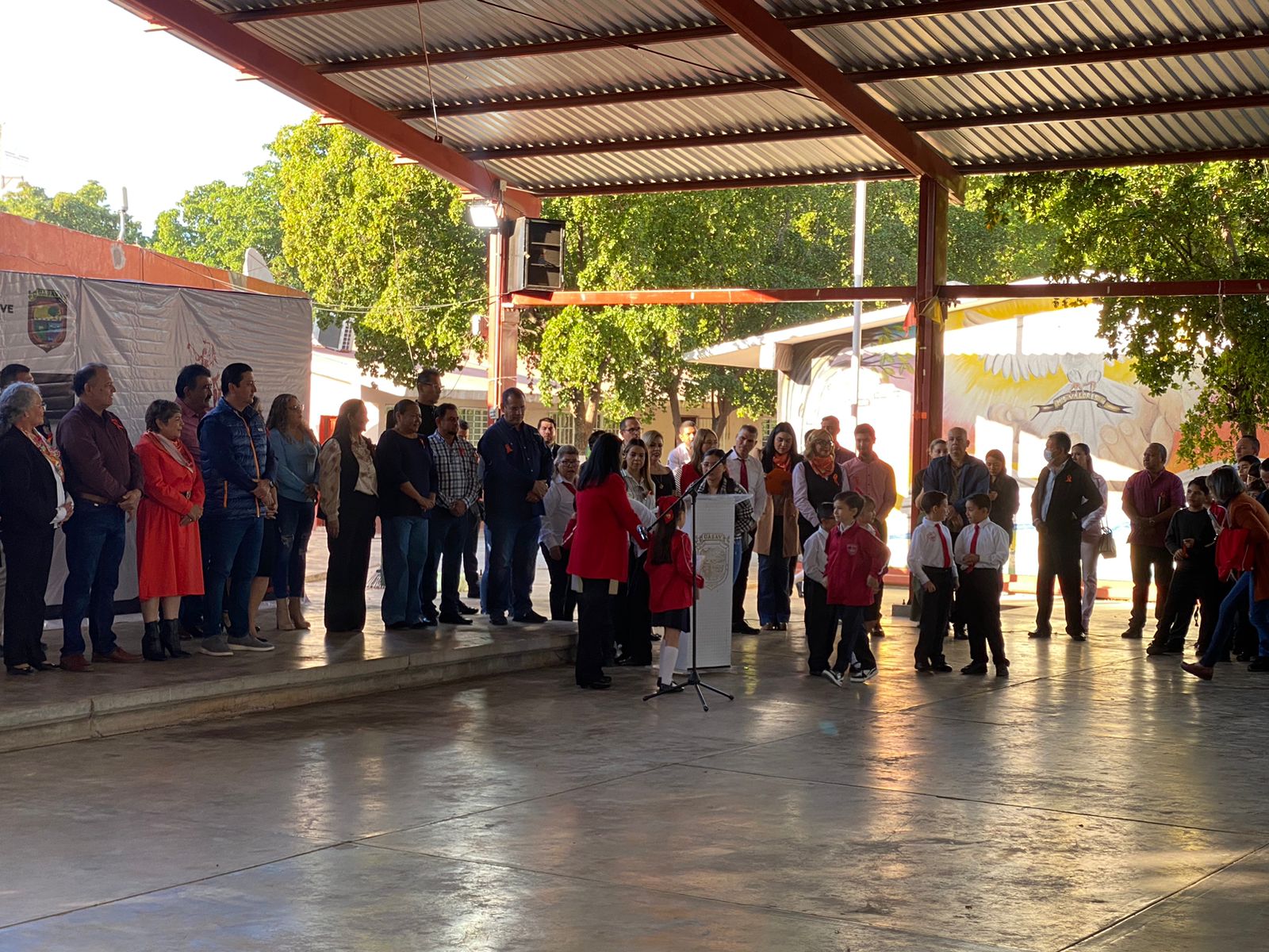 Lunes cívico en la escuela primaria Jaime Nuno en Guasave