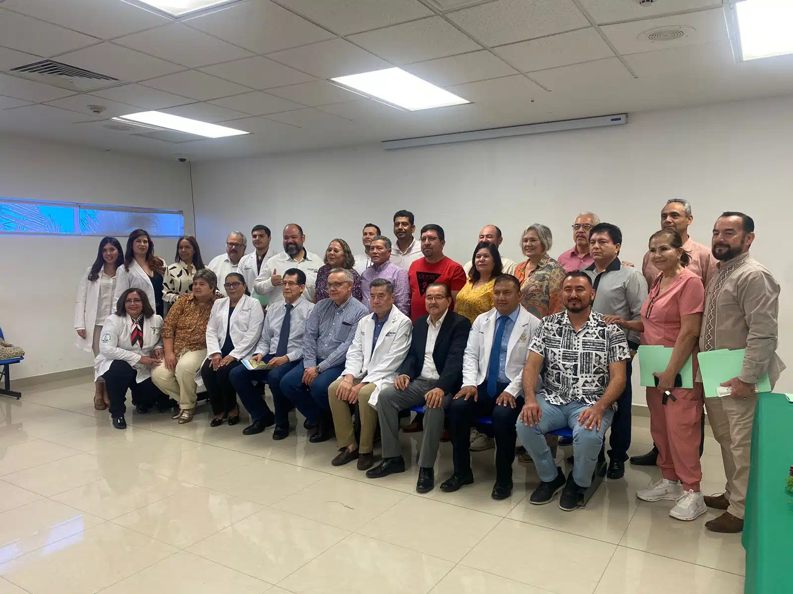 Médicos generales en un curso