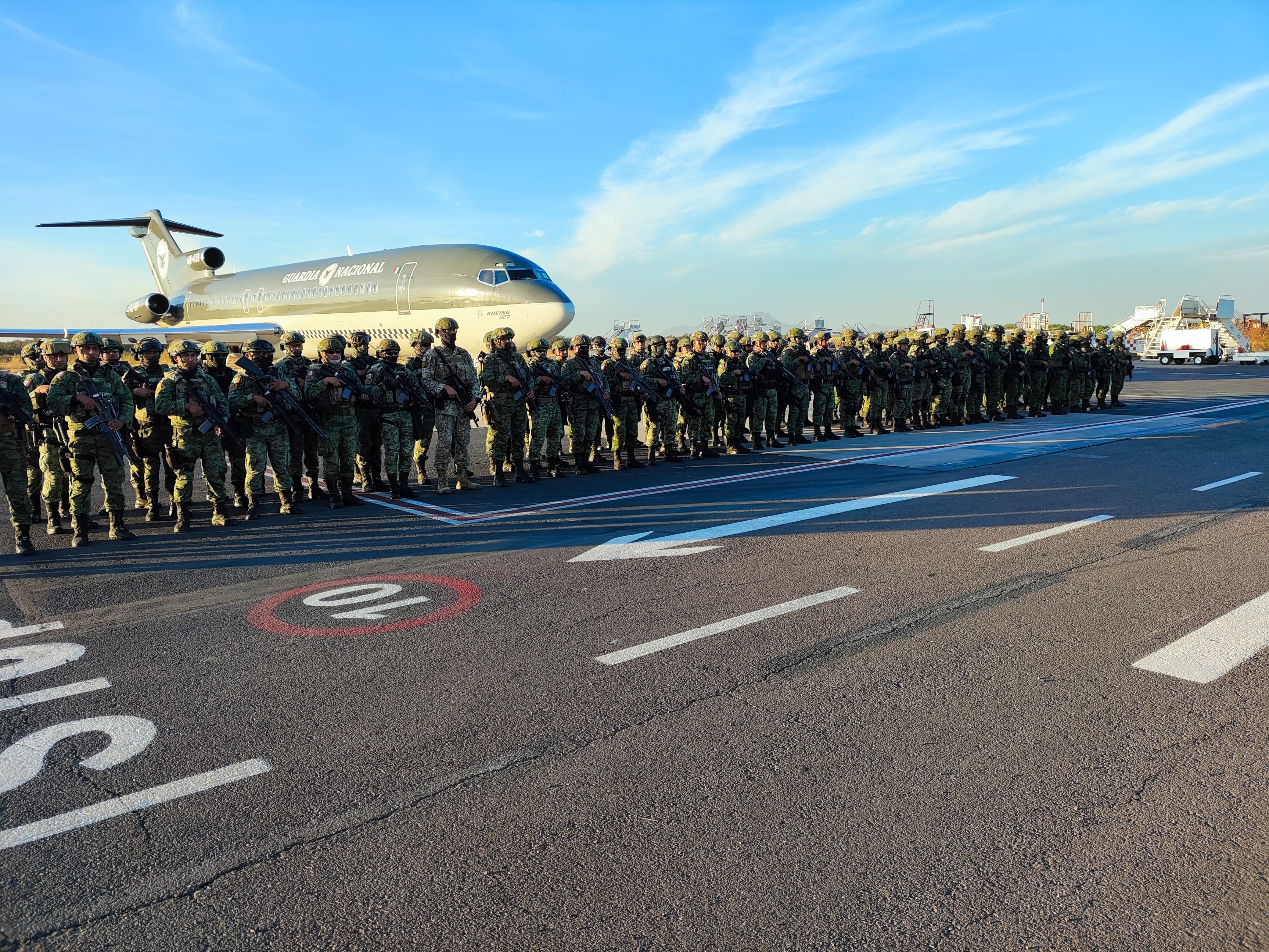 Efectivos élite de las Fuerzas Especiales arriban a Sinaloa