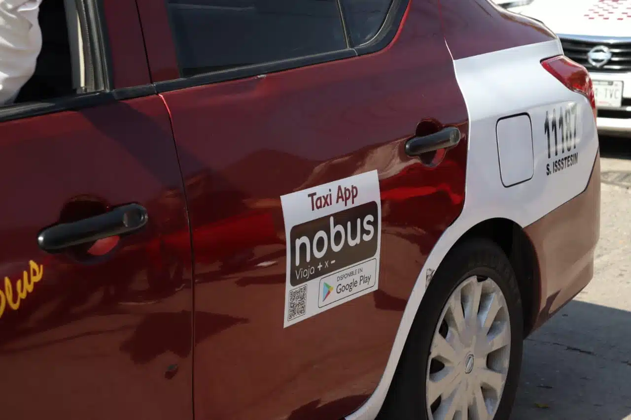 Nobus taxis