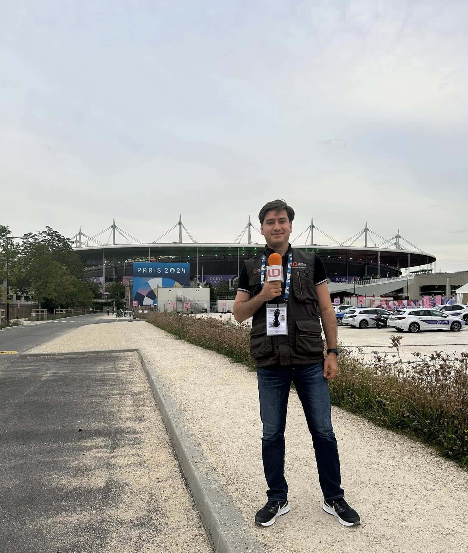 Oscar Arrieta, ganador del Premio Estatal al Periodista Joven en la categoría de 