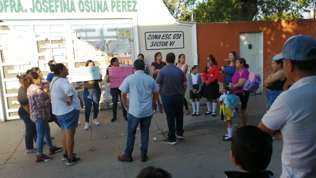 PROTESTA MAZATLÁN ESCUELA FALTA DE MAESTROS (3)