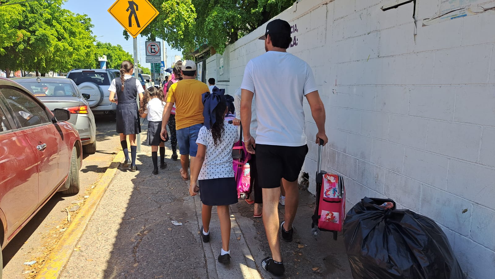 Padres de familia deciden si llevar a sus hijos o no a clases, SEPyC