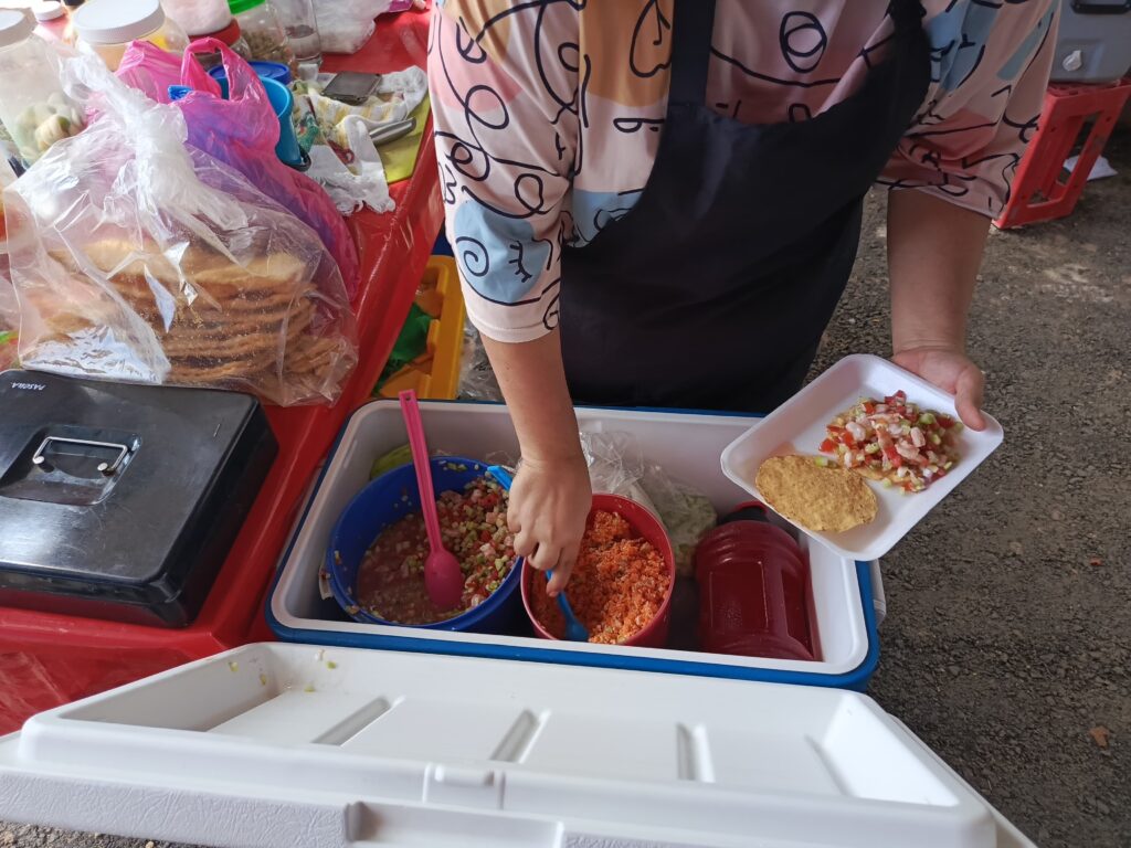 Venta de mariscos en los raspados de Modesta.