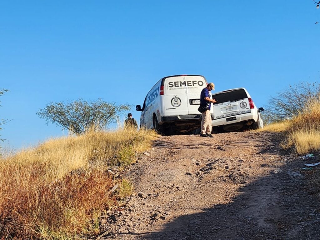 Localizan a hombre asesinado en brecha de terracería