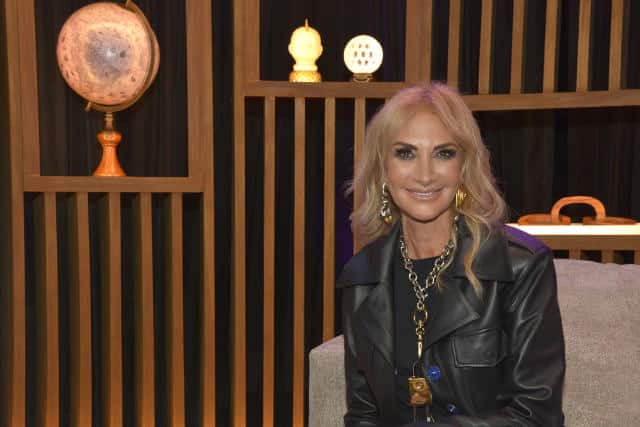 Tunden en redes a Adela Micha tras publicar sobre la muerte de Silvia Pinal..