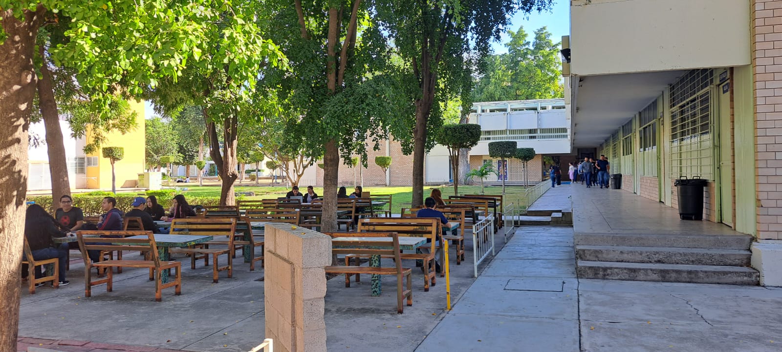 UAS reanuda clases