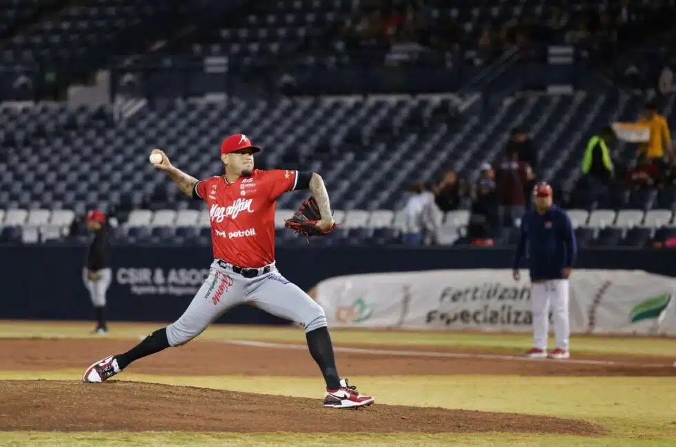 Jugador de Venados durante juego contra Águilas.